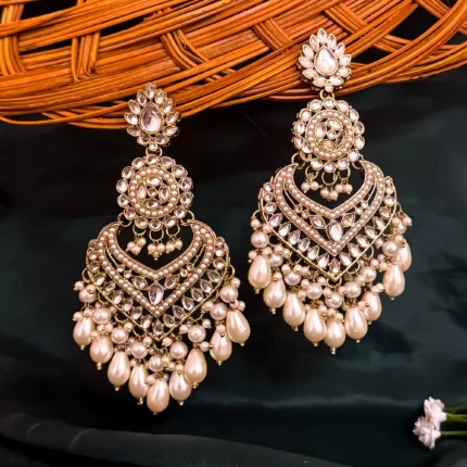 Gurpreet Chandbali (White)