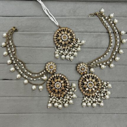 Sujita Jhumka With Mangtika (White)