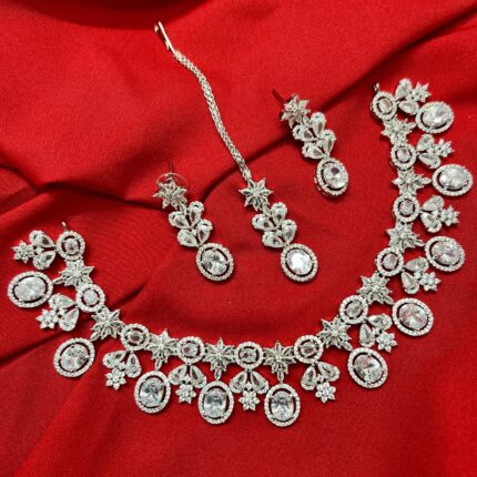 Pinal AD Necklace Set With Mangtika (White)