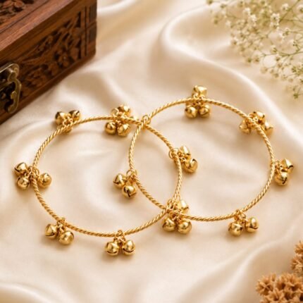 Nooriyat Ghunghroo Brass Bangle (Openable)